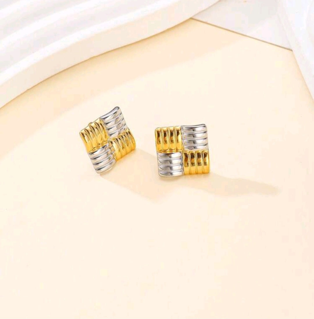 Silver/gold earrings
