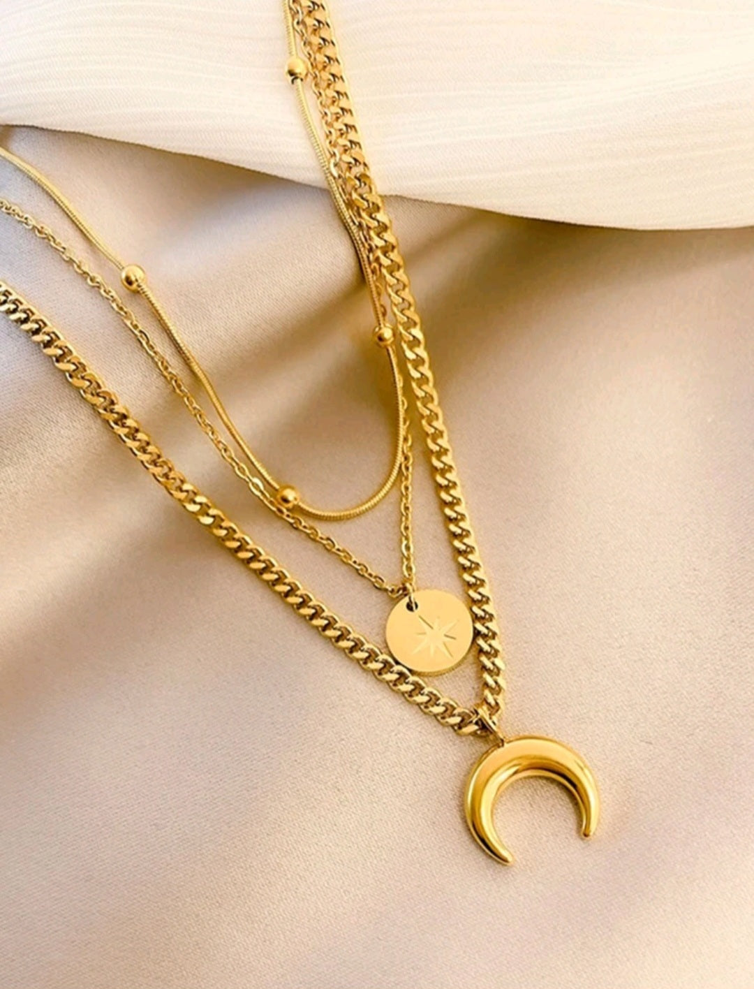 Multi-chain necklaces