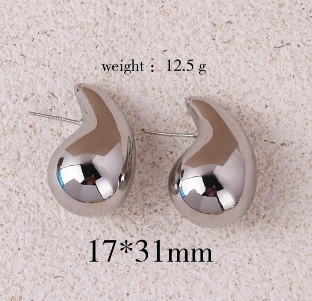 Drop earrings