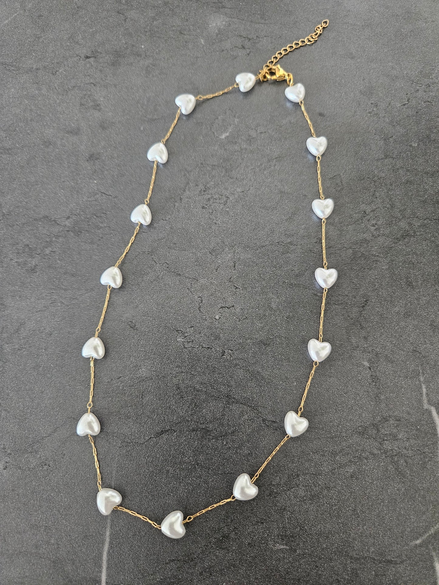 Neckalce with heart pearls