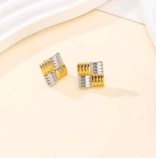 Silver/gold earrings