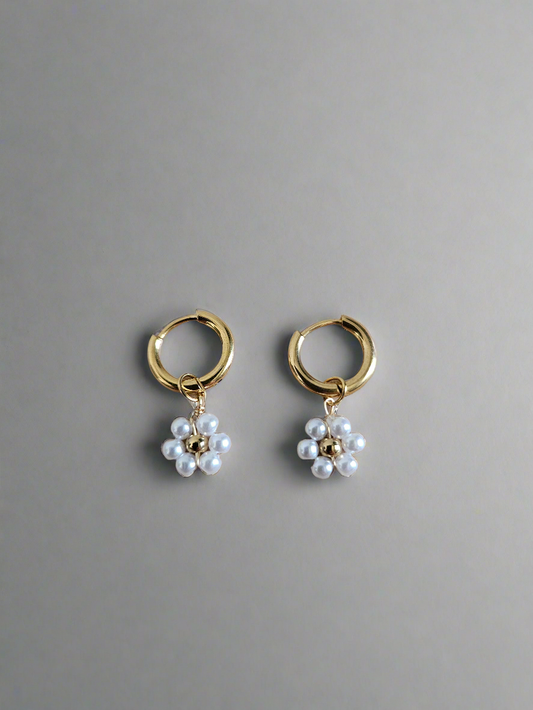 Flower hoops earrings