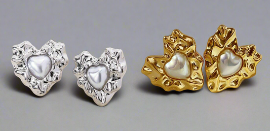 Heart pearls earrings