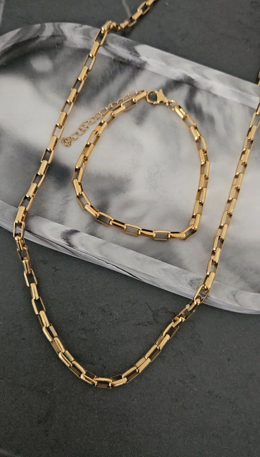 Necklace & bracelet set