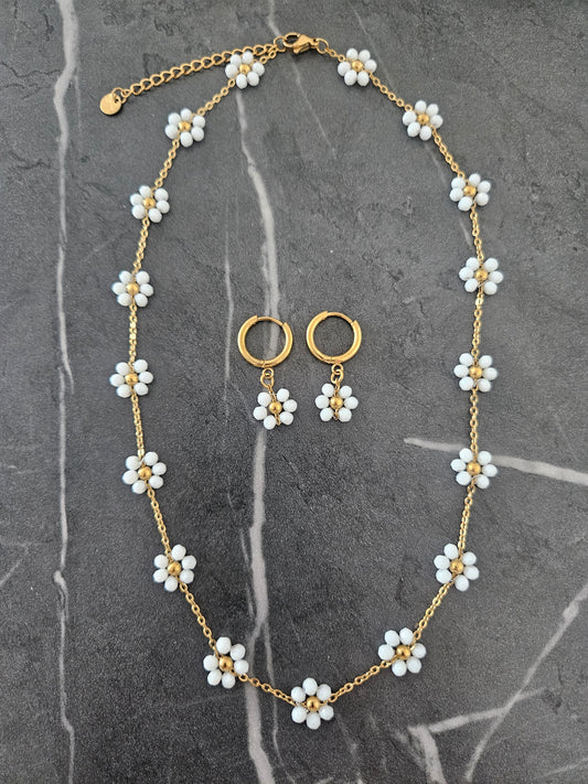 Flower Necklace & Earrings Set